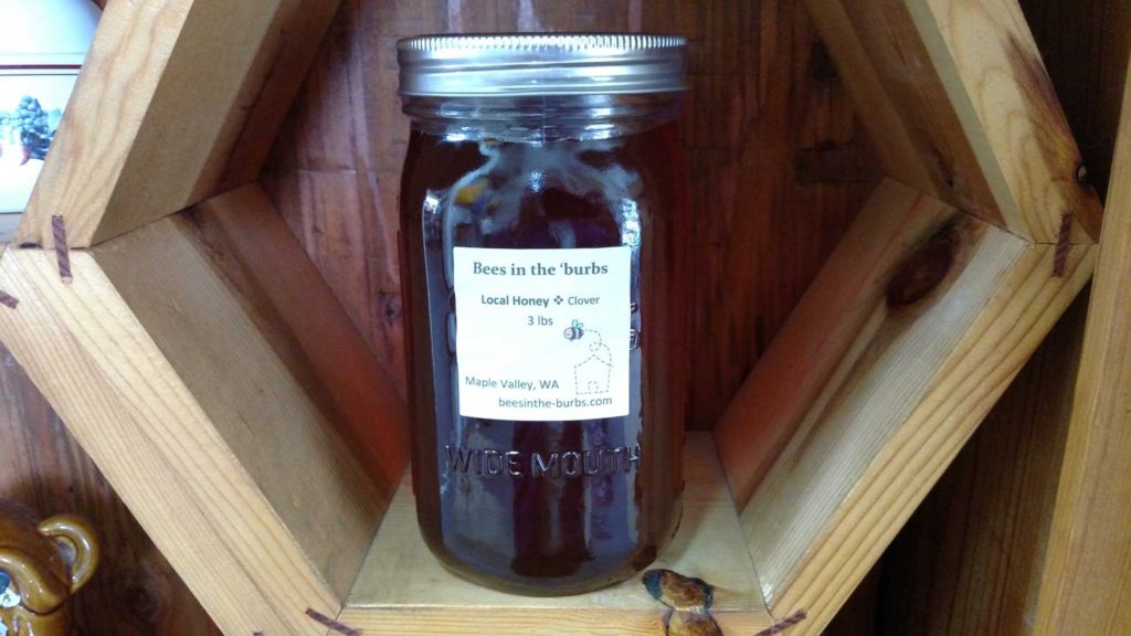 Honey in 3lb Quart Jar Bees in the Burbs